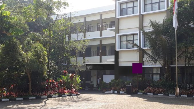 Universitas-Wanita-Internasional-678x381-1
